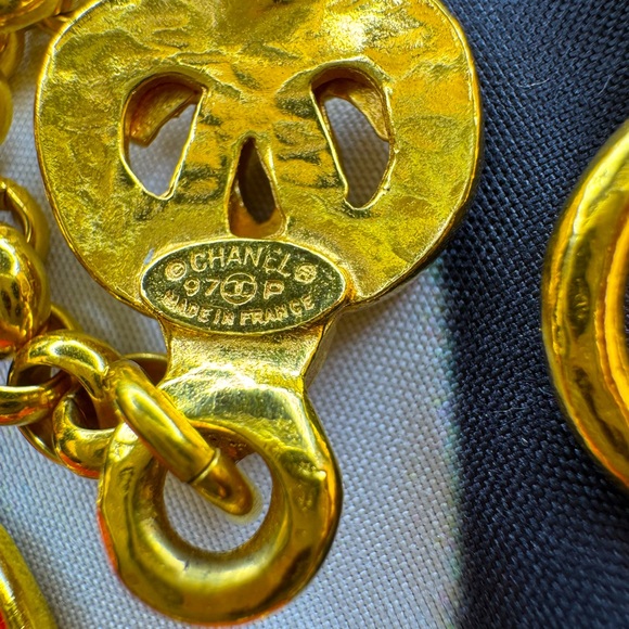 Chanel Clover Pendant 1997 Necklace, Gold-Plated Gripoix Glass RARE - Picture 4 of 6